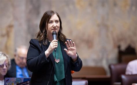 Senate bill seeks tax on 'e.
